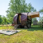 Botel Village Toue Du Domaine Des Demoiselles *
