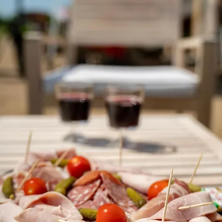 Village Toue Du Domaine Des Demoiselles Tekne