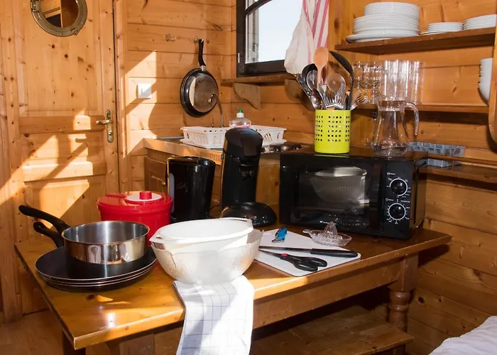 Village Toue Du Domaine Des Demoiselles * Chassenard