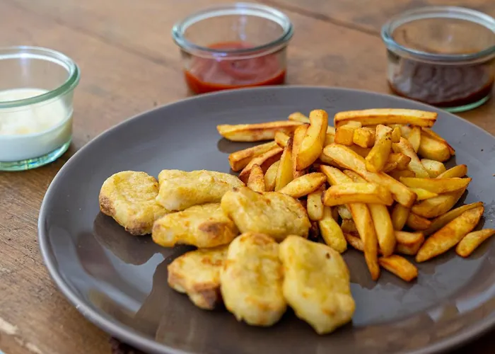 Village Toue Du Domaine Des Demoiselles Botel